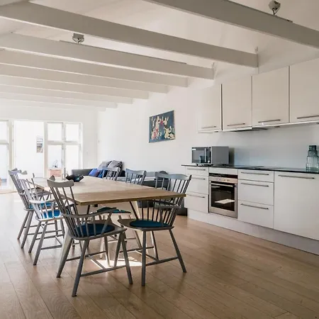 Westend Penthouse Apartment