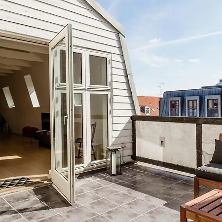Westend Penthouse Apartment * Kopenhagen