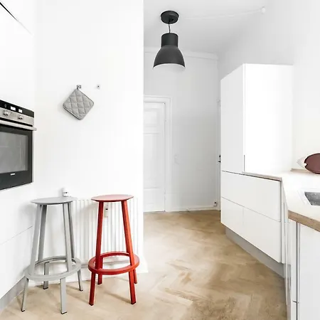 140 M2 With 3 Bedrooms And View To Parliament Apartament *