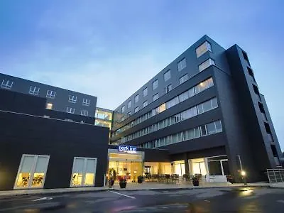 Western Park Globetrotter Airport Hotel 3*