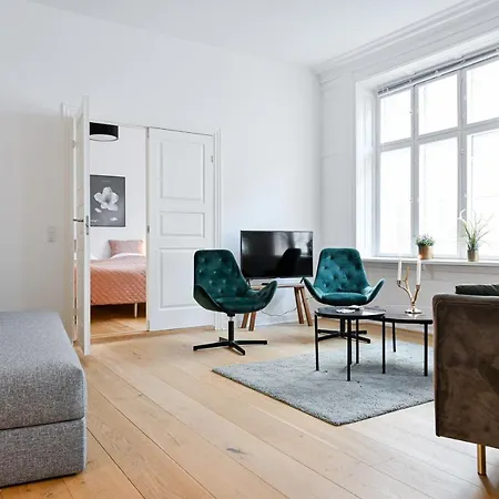公寓 Sanders Arrow - Chic Three-bedroom In The Middle Of