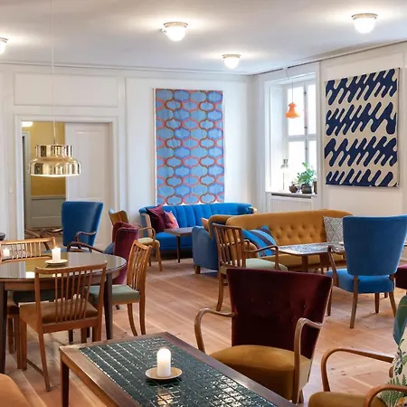Kanalhuset - *
