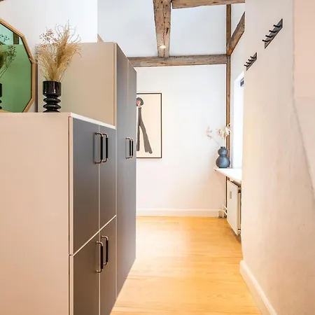 Town Hall Penthouse By Daniel&jacob's
