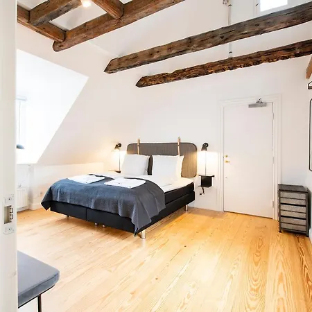 Town Hall Penthouse By Daniel&jacob's Lägenhet