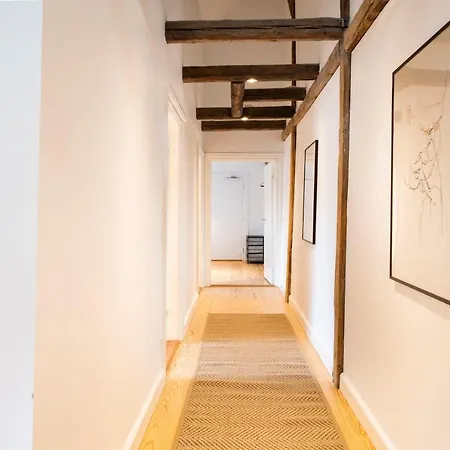 Town Hall Penthouse By Daniel&jacob's Lägenhet