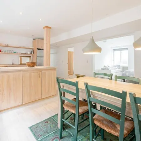 Apartamento Spacious Flat In A Central, But Calm Area Of Cph