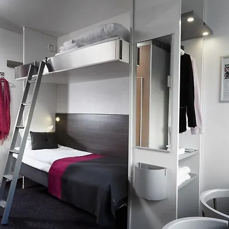 Hotel Cabinn City