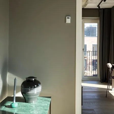Plum Guide - The Gantzel Studio Copenhague