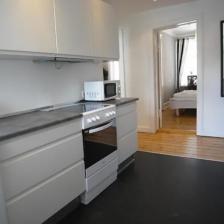 Apartment Cozy 2-bedroom In Elegant Osterbro