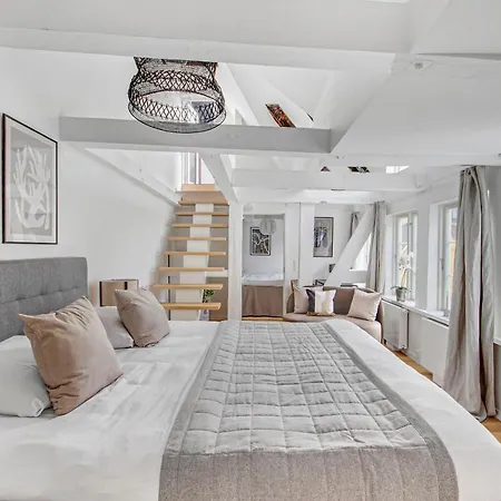 Sanders Regent - Smart Two-bedroom Near Square Copenhagen