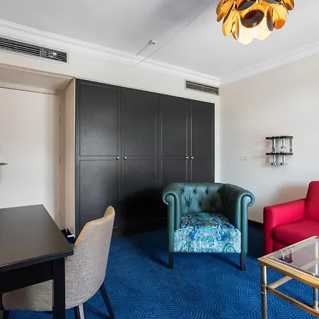 Profilhotels Plaza Otel 4*
