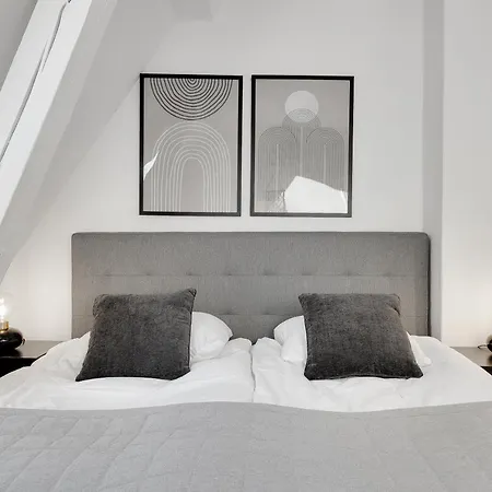 Sanders Leaves - Cute One-bedroom With A Large Rooftop Terrace Appartement