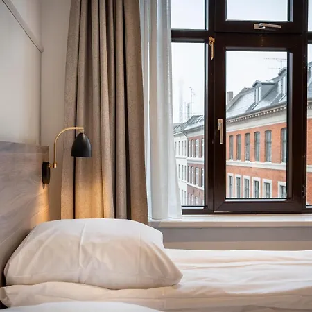 Hotel Go Saga 2*