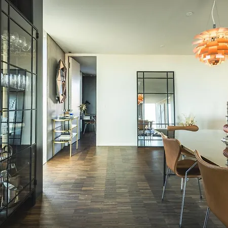 Luxury Harbourfront Penthouse With Private Rooftop * Köpenhamn