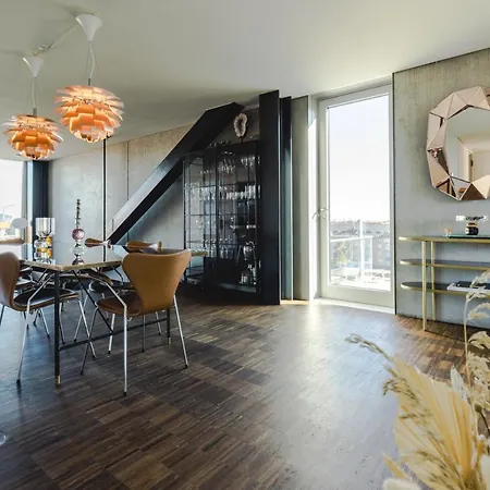 Appartement Luxury Harbourfront Penthouse With Private Rooftop *