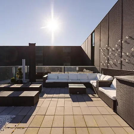 Luxury Harbourfront Penthouse With Private Rooftop * Köpenhamn