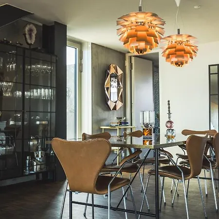 Luxury Harbourfront Penthouse With Private Rooftop Lägenhet *