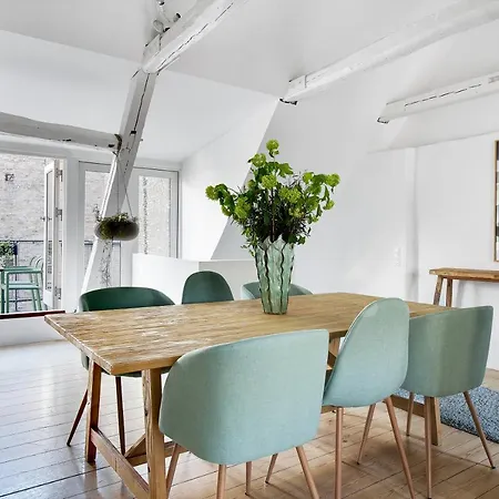 Apartment Sanders Main - Endearing Two-bedroom Duplex With A Balcony Next To Magical Nyhavn *
