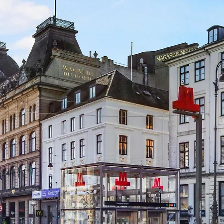 Apartment Sanders Main - Endearing Two-bedroom Duplex With A Balcony Next To Magical Nyhavn