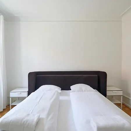 Xl Flat W 3 Bedrooms By Kings Garden In Cph * Kopenhagen
