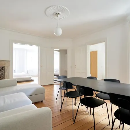 Xl Flat W 3 Bedrooms By Kings Garden In Cph Appartement