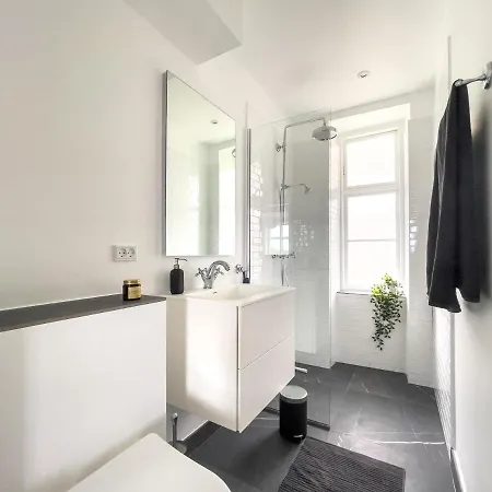 Stylish Classic Danish Design Appartement *