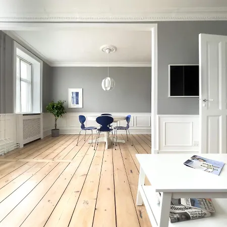 Stylish Classic Danish Design * Kopenhagen