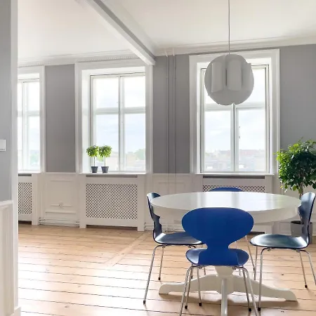 Stylish Classic Danish Design Appartement
