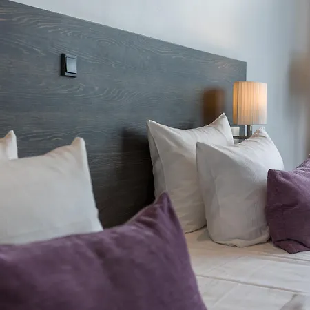 Hotel Profilhotels Mercur 3*