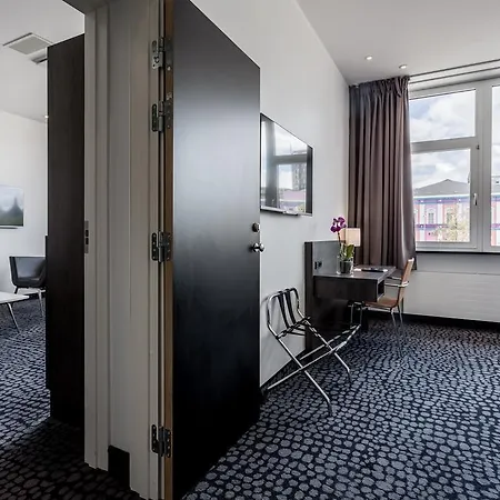 Hotel Profilhotels Mercur 3*