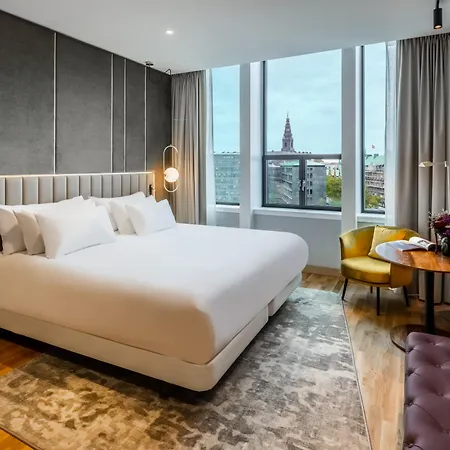 Nh Collection Hotel