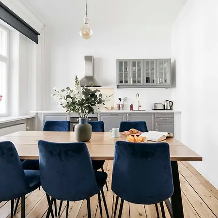 Apartment Queens Palace