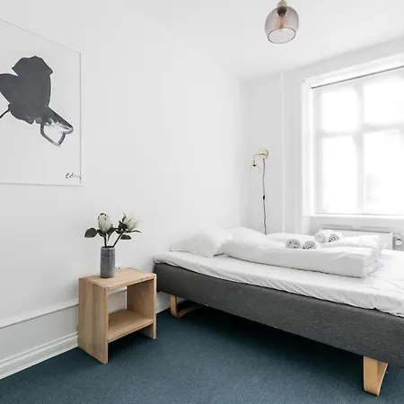Queens Palace Apartment *
