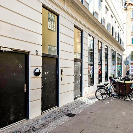 Apartment Sanders Leaves - Chic Three-bedroom In Downtown