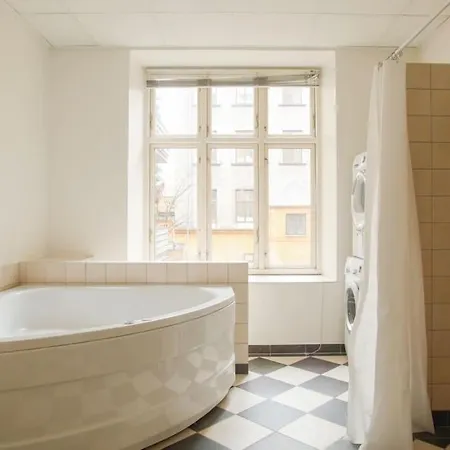 Large & Bright 3br W Whirlpool Near Metro 아파트 코펜하겐