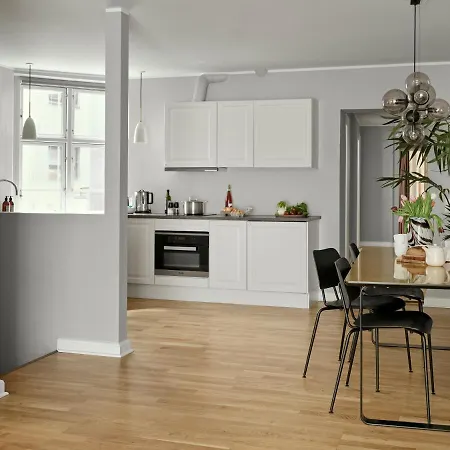 Rosenborg Aparthotel 4*