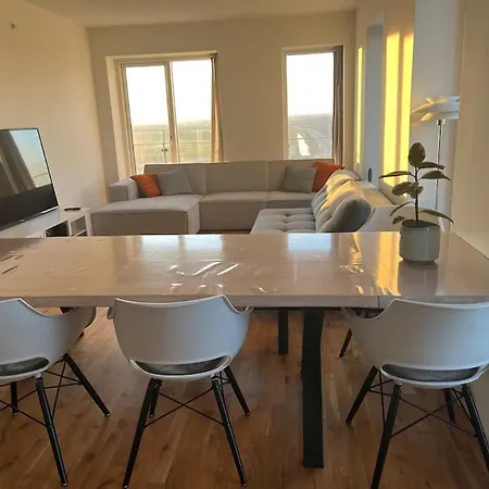 114 Sqm Flat In Bella Tower København