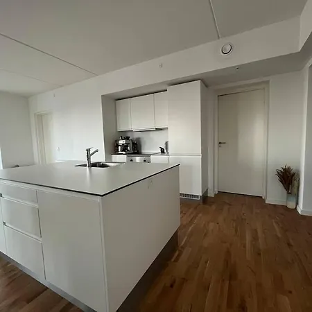 114 Sqm Flat In Bella Tower København