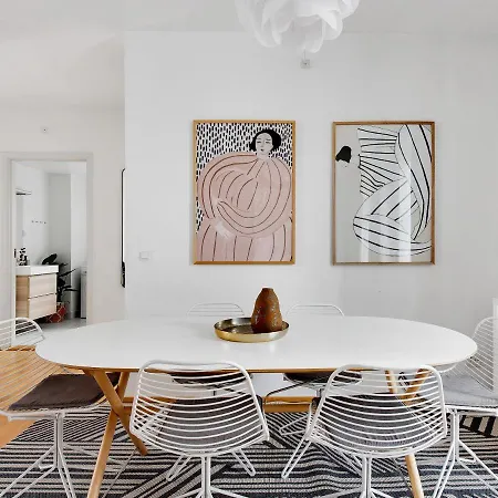 Sanders Constantin - Chic Two-bedroom With Balcony * Copenaghen