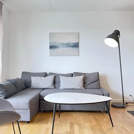 Appartamento 3 Bedroom At Margretheholmsvej With Balcony Near The Opera House And The Center *