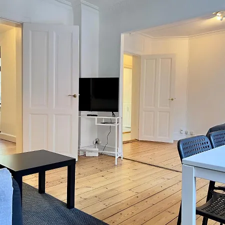 Two Bedroom In Copenhagen, Brohusgade 16, Lejlighed