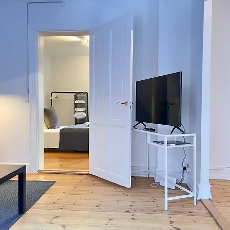 Two Bedroom In Copenhagen, Brohusgade 16, Lejlighed *