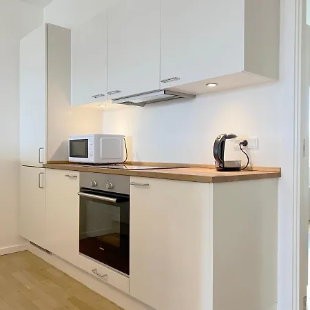 Appartamento 3 Bedroom At Margretheholmsvej With Balcony Near The Opera House And The Center