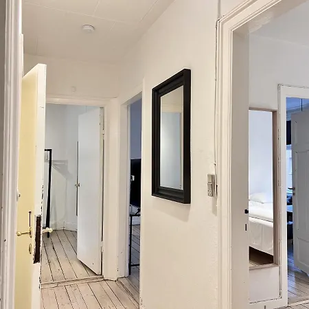 Two Bedroom In Copenhagen, Rantzausgade 32, Lejlighed