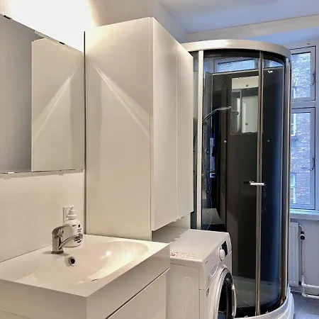 Two Bedroom In Copenhagen, Rantzausgade 32,
