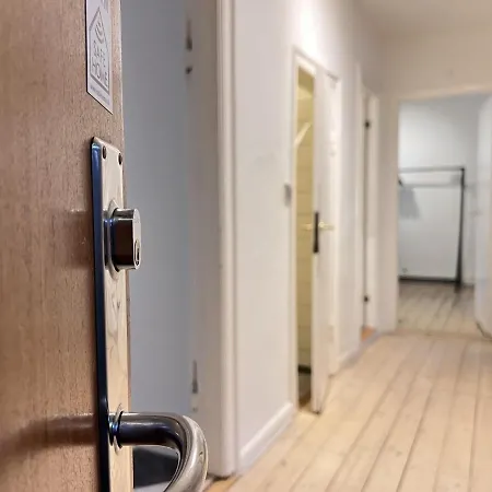 Two Bedroom In Copenhagen, Rantzausgade 32, * København