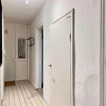 Two Bedroom In Copenhagen, Rantzausgade 32, København