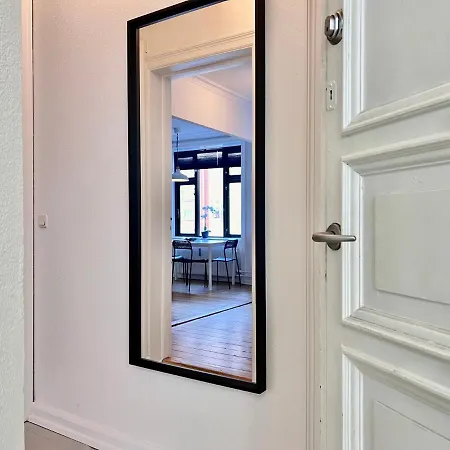 Two Bedroom In Copenhagen, Brohusgade 16, Lejlighed *