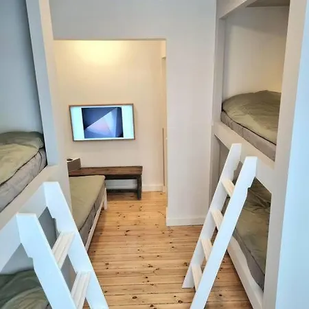 Lejlighed Hotellos *