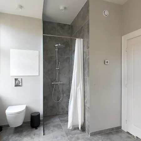 Apartment Large 4 Bedroom With Balcony & Bathtub In Cph Copenhagen